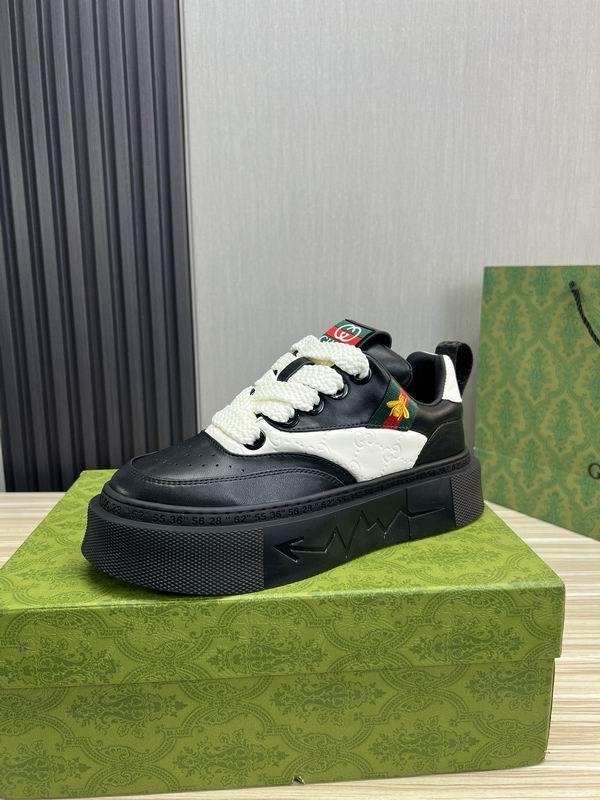 Gucci Men's Shoes 990